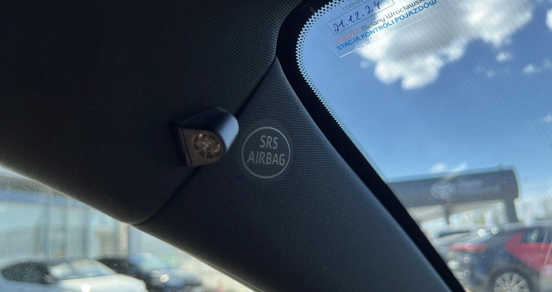 Toyota RAV4 cena 166600 przebieg: 50195, rok produkcji 2021 z Wejherowo małe 379